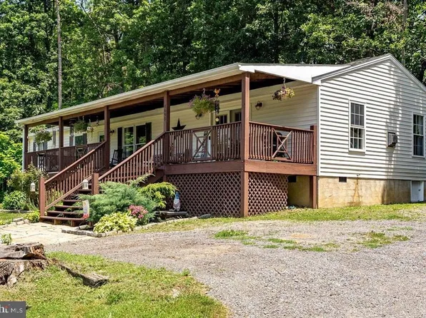 4695 E Side Hwy, Grottoes, VA 24441
