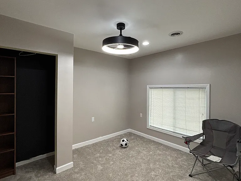 802 Hannah Dr #1 — Photo 3
