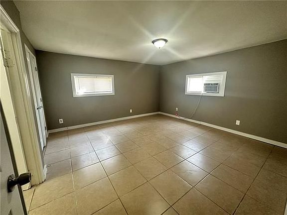 5th image of 1565 Murl St Unit B