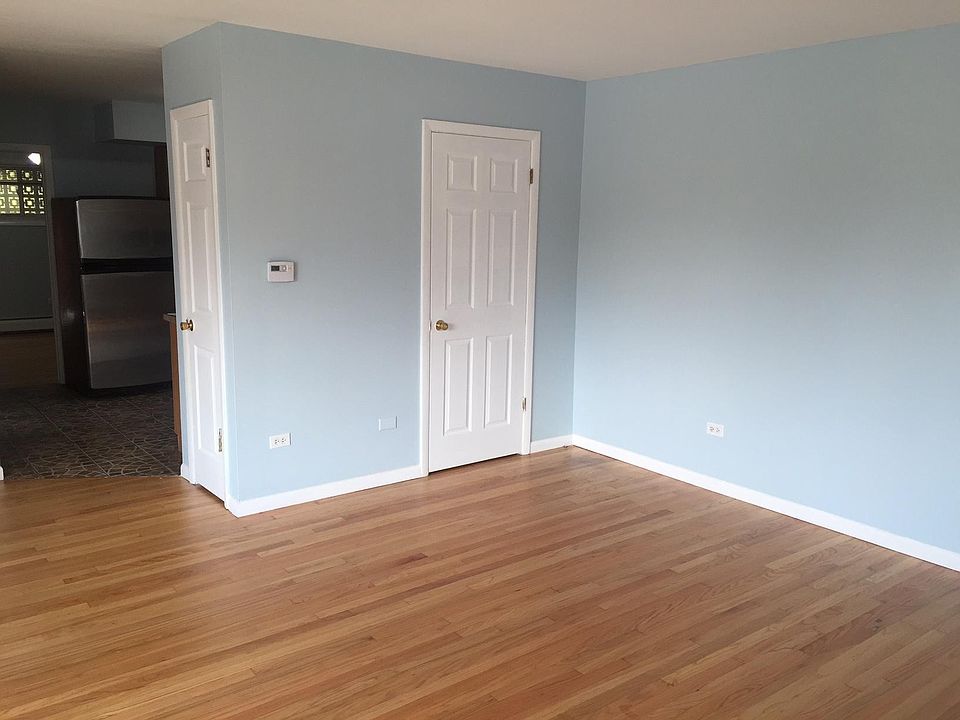 1st image of 165 Dover Dr