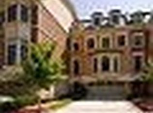 21 Regency Pl, Weehawken, NJ 07086