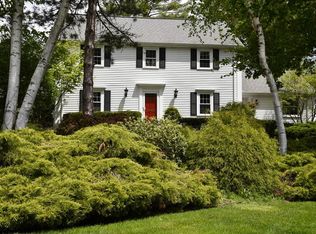 6 Currie Cir, Lynnfield, MA 01940