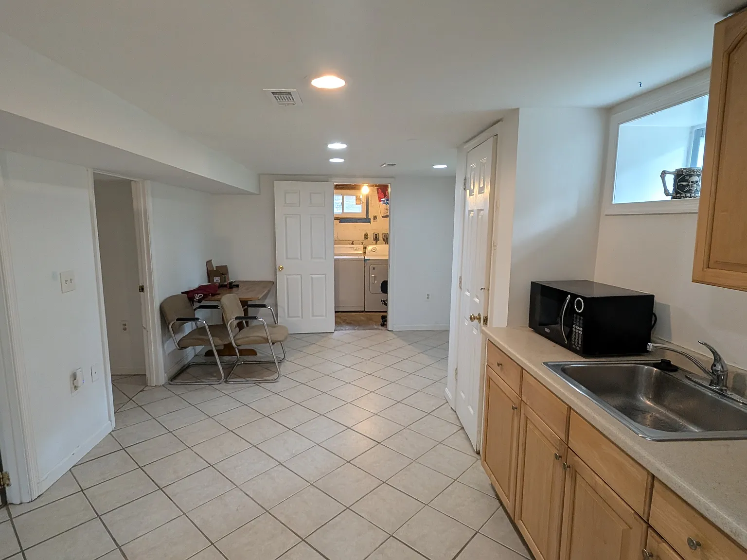 2 bed, 750 sqft, $1,500 — Photo 3