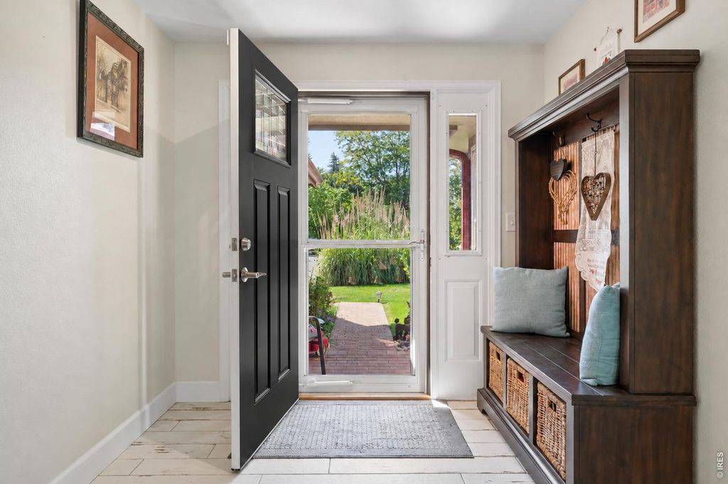 731 Marigold Ln