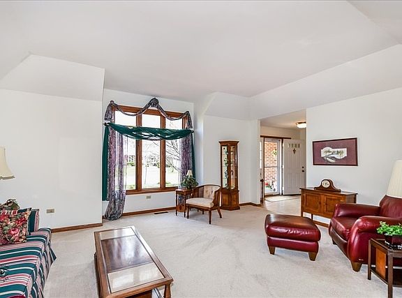 3rd image of 19706 Silverside Dr