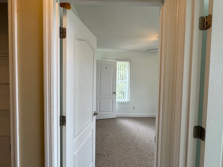5685 Hyacinth Ln — Photo 42