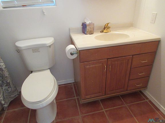 2nd image of 207 E Baranca St