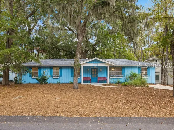 9 Dove St, Hilton Head Island, SC 29928