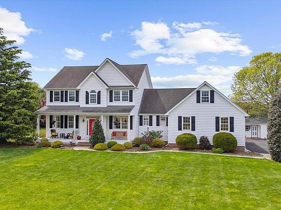 3rd image of 988 White Marsh Rd
