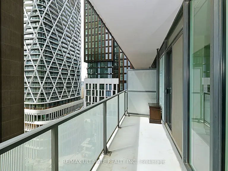 426 University Ave #1106 — Photo 10