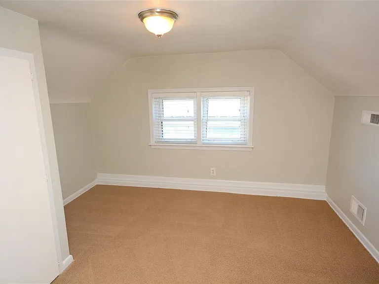 406 High Point Ave — Photo 26