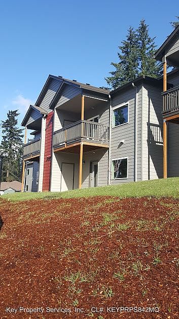 2nd image of 4705 NE Leverich Park Way APT 4A