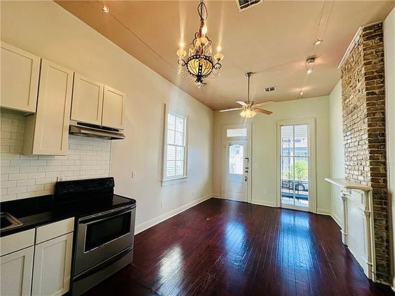 4th image of 3002 Dumaine St