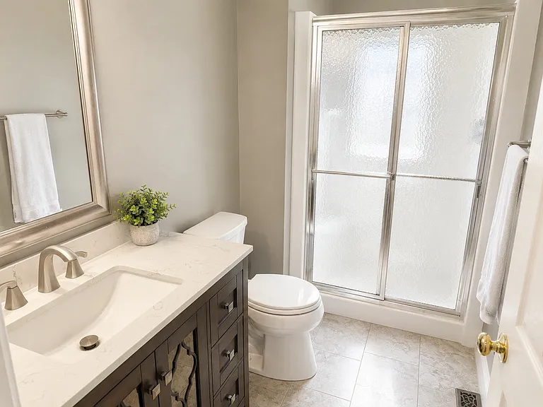 243 Newfield Cir — Photo 10