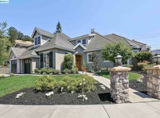 2 Woodside Glen Ct, Oakland, CA 94602