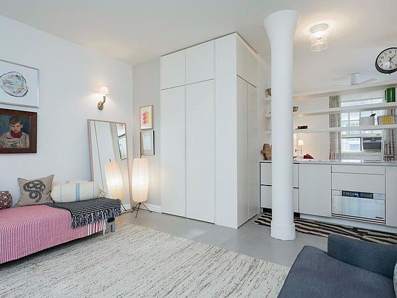 3rd image of 517 E 77th St APT 4H