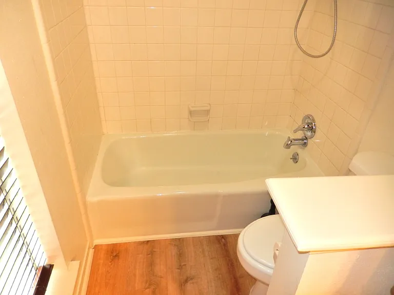 1818 Mission Dr — Photo 17