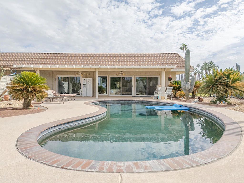 38821 Kilimanjaro Dr