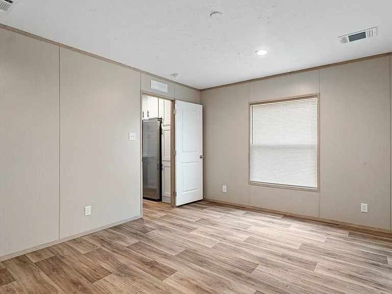 6306 Strawberry Dr — Photo 13