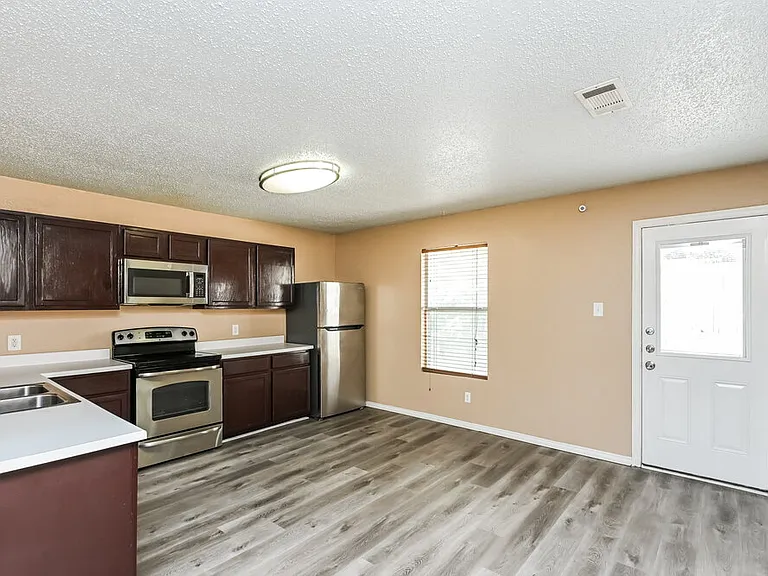 5213 Bedfordshire Dr — Photo 6