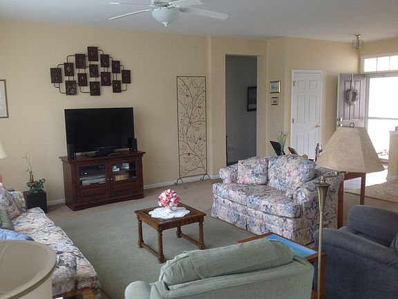2nd image of 12758 Riverview Ct