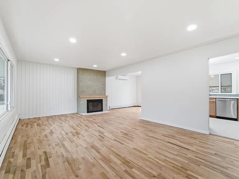 1125 W Warn Way — Photo 5