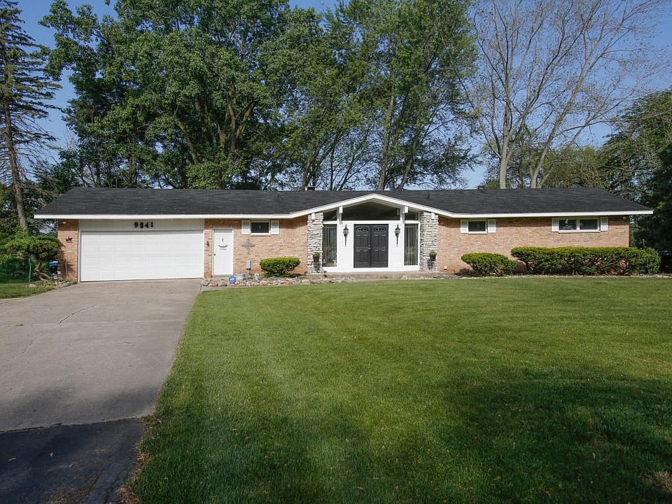 9841 west gull lake dr-101