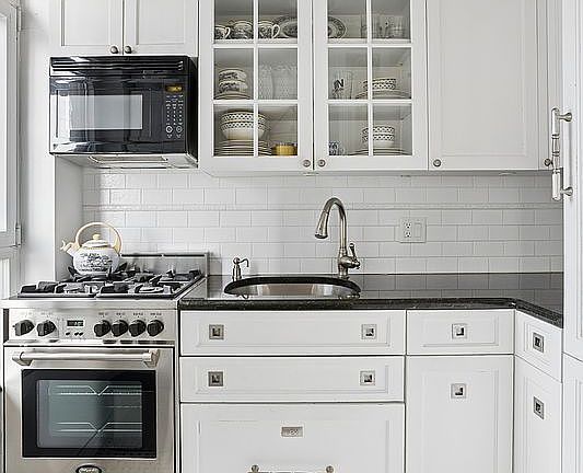 2nd image of 2 Beekman Pl APT 12D