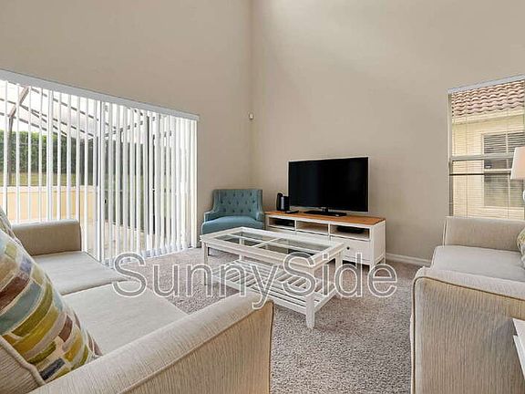 5th image of 441 Robin Rd