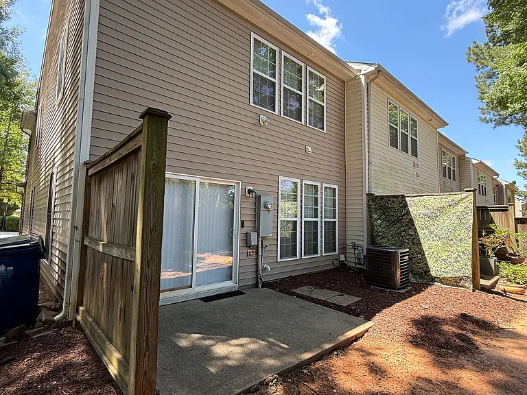 8604 Redcrest Pl — Photo 27