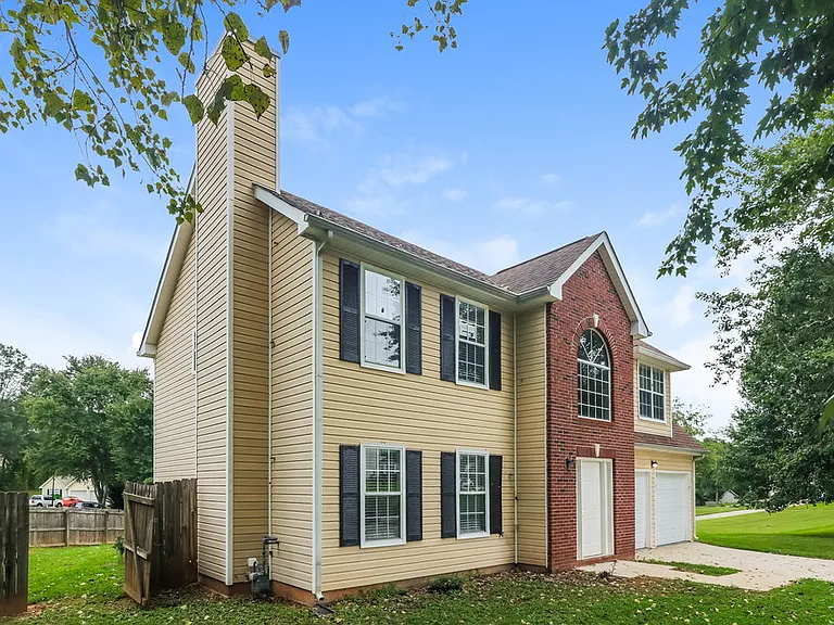 6956 Fields Dr — Photo 4