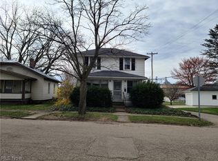 1016 Grant Ave NW, New Philadelphia, OH 44663