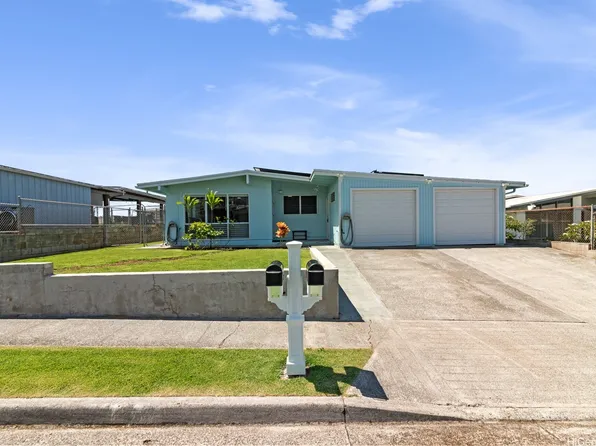1927 Hoomalolo St, Pearl City, HI 96782