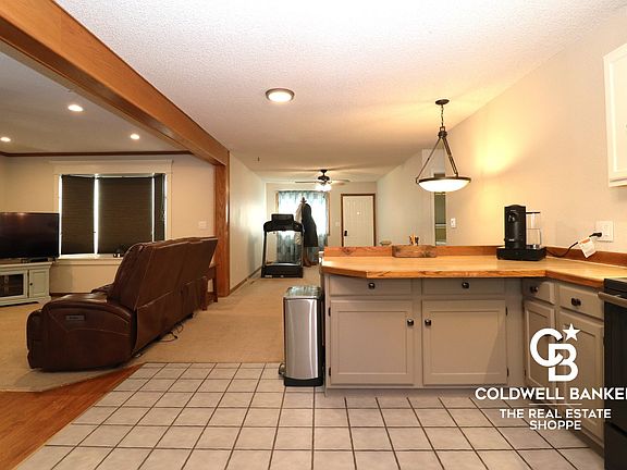 5th image of 2913 Loraine Pl