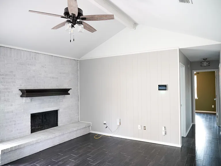 6304 Douglas Dr — Photo 6