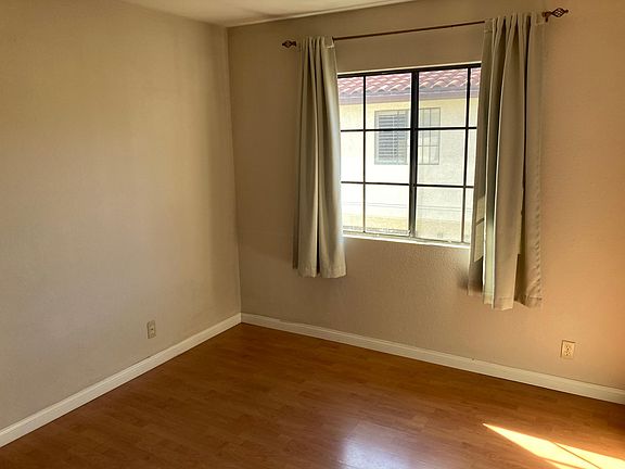 2nd image of 4145 Porte De Palmas Unit 207