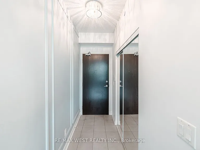 215 Sherway Gardens Rd #212 — Photo 24
