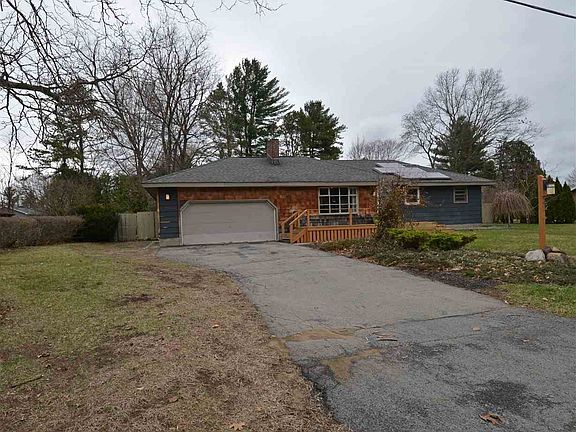 3rd image of 22 Florence Dr