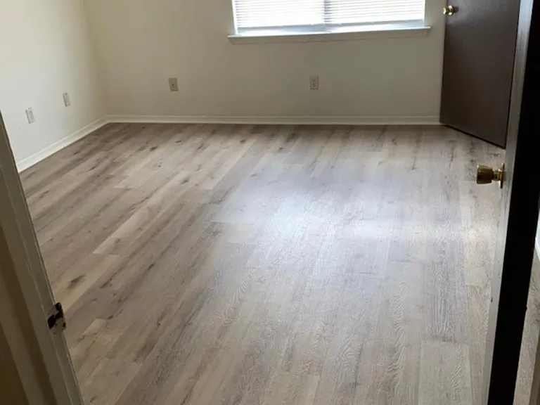 10700 Roger Dr #E — Photo 4