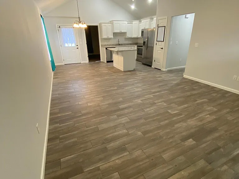 1241 W Lisa Ann Dr — Photo 3