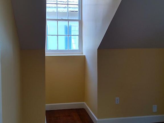 4th image of 618 Dauphine St #1
