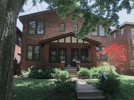 5912 Arendes Dr, Saint Louis, MO