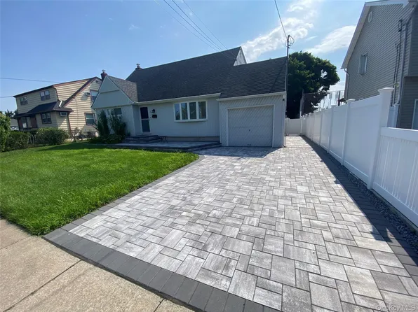 661 Tabor Place, East Meadow, NY 11554