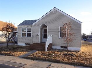 110 W 11th St, Ellis, KS 67637