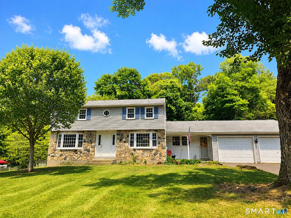 1st image of 1 Deerfield Lane
