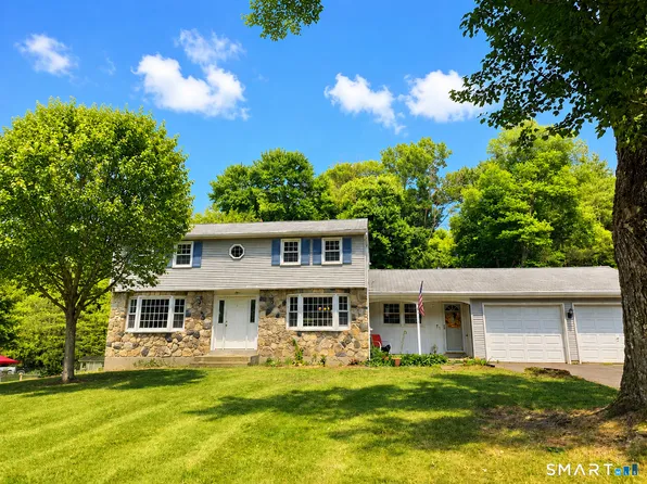 1 Deerfield Lane, Ellington, CT 06029