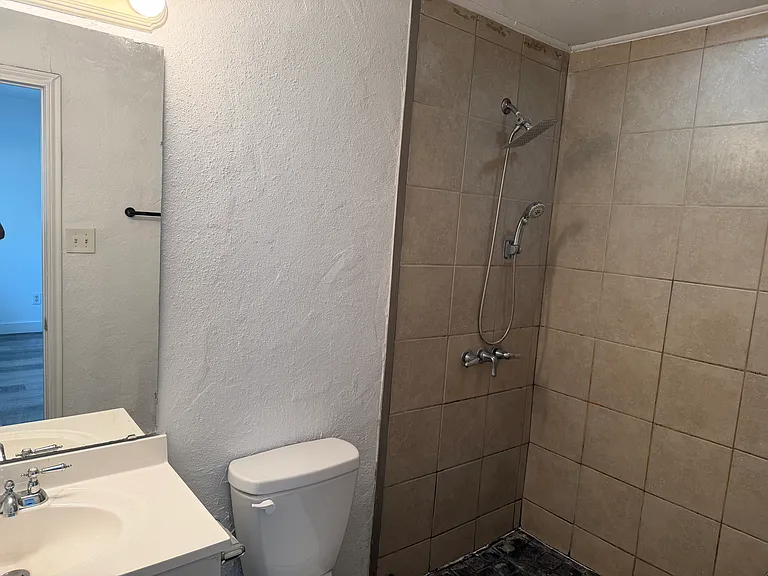 705 Admiralty Way — Photo 6