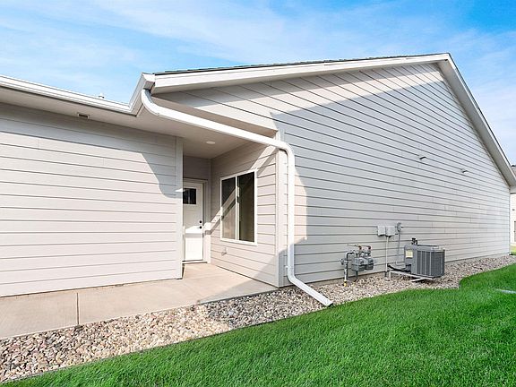 3rd image of 2306 E Copalis Pl