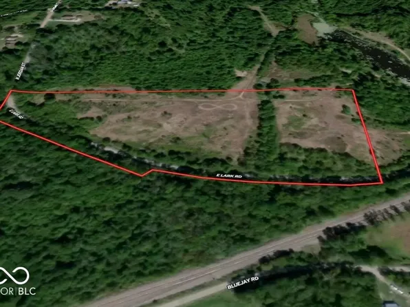 12444 E Lark Rd, Rosedale, IN 47874