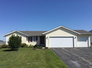 3064 Beutell Ln, Machesney Park, IL 61115